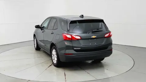 More photos of 2020 Chevrolet Equinox LS at Tom Gill Chevrolet, KY