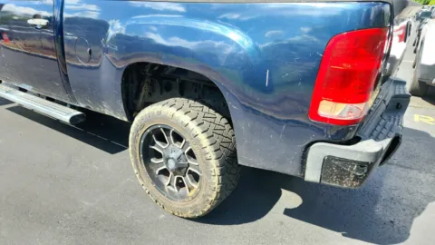 More photos of 2009 Chevrolet Silverado 2500HD Work Truck at Tom Gill Chevrolet, KY