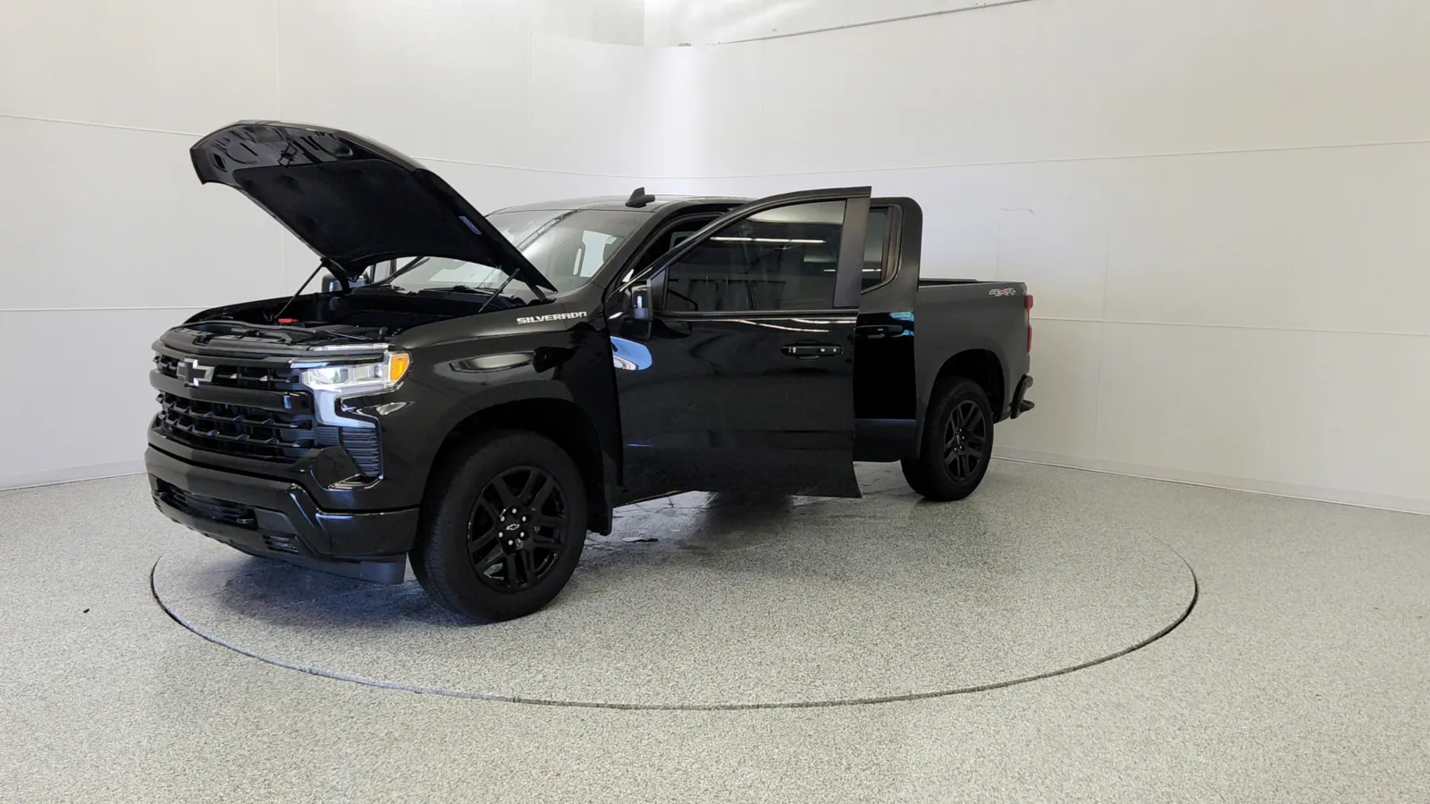 2022 Chevrolet Silverado 1500 RST photo 4