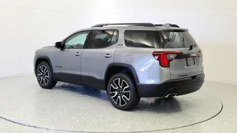 More photos of 2021 GMC Acadia SLE at Tom Gill Chevrolet, KY