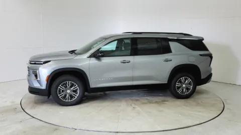 More photos of 2025 Chevrolet Traverse FWD LT at Tom Gill Chevrolet, KY