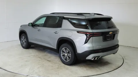 More photos of 2025 Chevrolet Traverse FWD LT at Tom Gill Chevrolet, KY