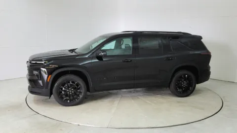 More photos of 2025 Chevrolet Traverse FWD LT at Tom Gill Chevrolet, KY