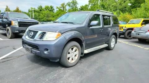 More photos of 2012 Nissan Pathfinder SV at Tom Gill Chevrolet, KY
