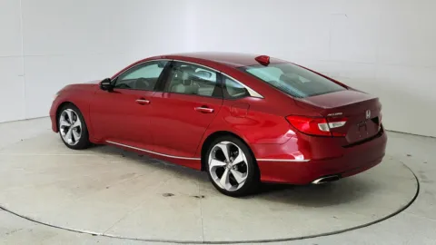 More photos of 2018 Honda Accord Sedan Touring 2.0T at Tom Gill Chevrolet, KY