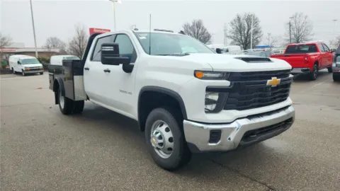 More photos of 2025 Chevrolet Silverado 3500HD CC Work Truck at Tom Gill Chevrolet, KY