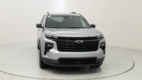 Photos of 2024 Chevrolet Traverse FWD LT for sale in Florence, KY at Tom Gill Chevrolet