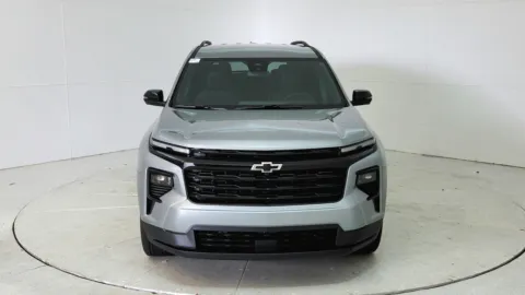 Photos of 2024 Chevrolet Traverse FWD LT for sale in Florence, KY at Tom Gill Chevrolet