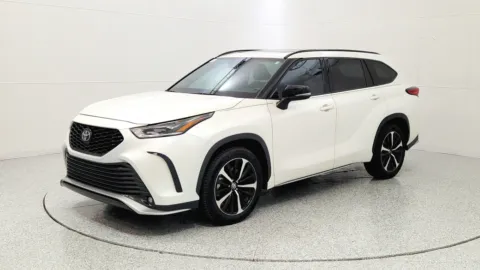 Another view of 2021 Toyota Highlander XSE for sale in Florence, KY at Tom Gill Chevrolet