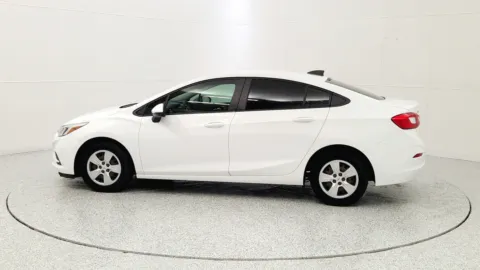 More photos of 2018 Chevrolet Cruze LS at Tom Gill Chevrolet, KY