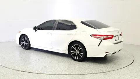 More photos of 2018 Toyota Camry LE at Tom Gill Chevrolet, KY