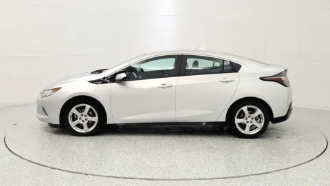 More photos of 2018 Chevrolet Volt LT at Tom Gill Chevrolet, KY