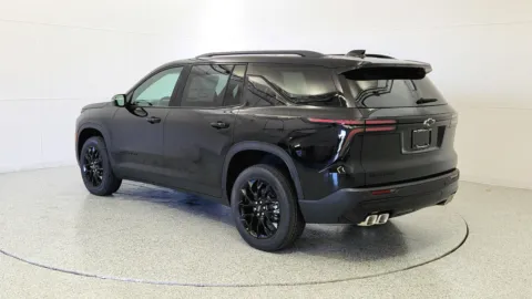 More photos of 2026 Chevrolet Traverse FWD LT at Tom Gill Chevrolet, KY