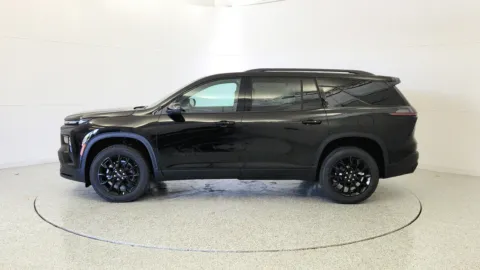 More photos of 2026 Chevrolet Traverse FWD LT at Tom Gill Chevrolet, KY