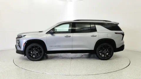 More photos of 2026 Chevrolet Traverse FWD RS at Tom Gill Chevrolet, KY