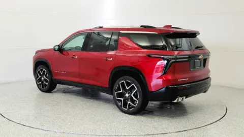More photos of 2026 Chevrolet Traverse FWD High Country at Tom Gill Chevrolet, KY