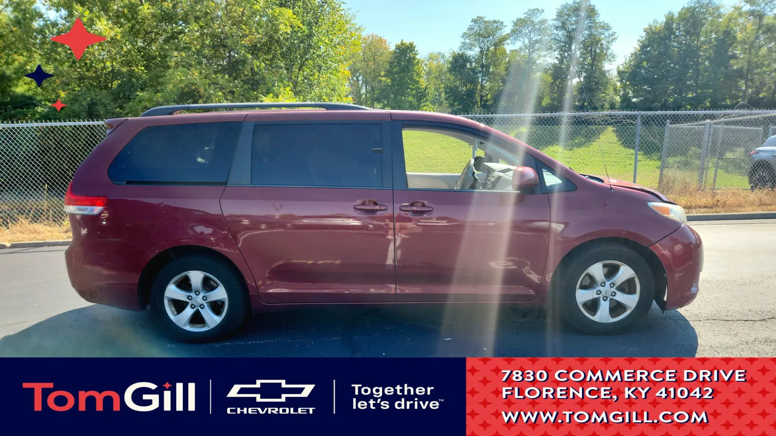 Red 2014 Toyota Sienna LE AAS for sale in Florence, KY