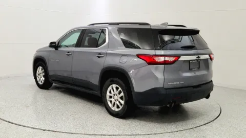 More photos of 2021 Chevrolet Traverse LT Cloth at Tom Gill Chevrolet, KY