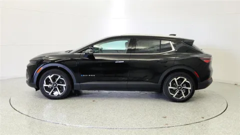 More photos of 2026 Chevrolet Equinox EV LT2 w/PDE at Tom Gill Chevrolet, KY