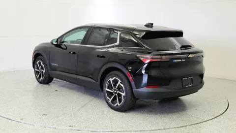 More photos of 2026 Chevrolet Equinox EV LT2 with PDE at Tom Gill Chevrolet, KY