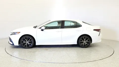 More photos of 2021 Toyota Camry SE Nightshade at Tom Gill Chevrolet, KY