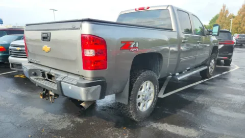 More photos of 2013 Chevrolet Silverado 2500HD LT at Tom Gill Chevrolet, KY