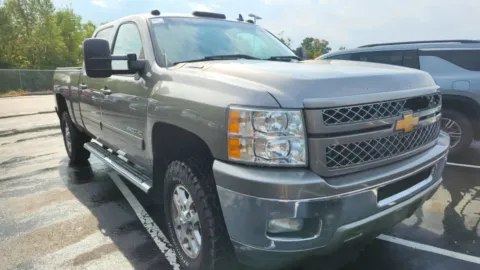 More photos of 2013 Chevrolet Silverado 2500HD LT at Tom Gill Chevrolet, KY