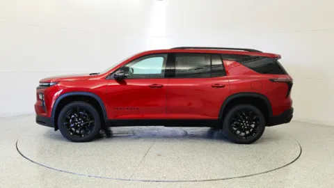 More photos of 2026 Chevrolet Traverse FWD LT at Tom Gill Chevrolet, KY