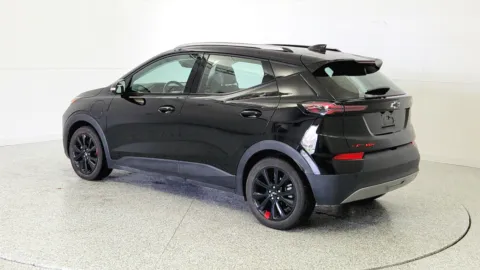 More photos of 2023 Chevrolet Bolt EUV LT at Tom Gill Chevrolet, KY