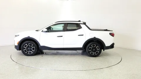 More photos of 2022 Hyundai Santa Cruz SEL at Tom Gill Chevrolet, KY
