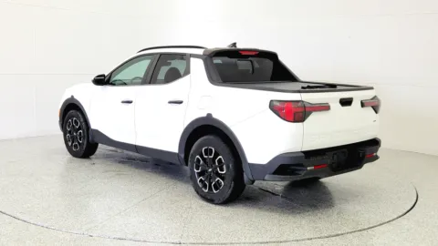 More photos of 2022 Hyundai Santa Cruz SEL at Tom Gill Chevrolet, KY