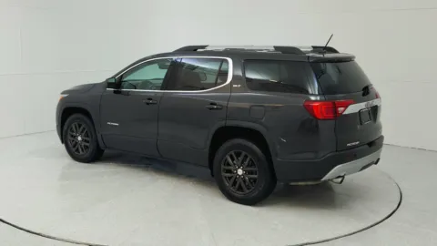 More photos of 2018 GMC Acadia SLT at Tom Gill Chevrolet, KY