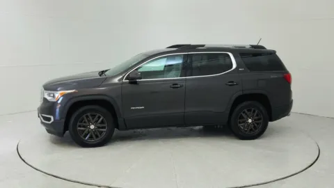 More photos of 2018 GMC Acadia SLT at Tom Gill Chevrolet, KY