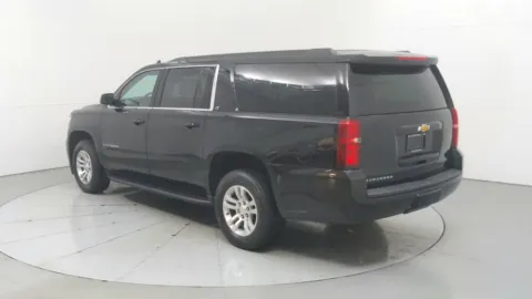 More photos of 2020 Chevrolet Suburban LT at Tom Gill Chevrolet, KY