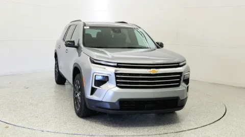 Photos of 2026 Chevrolet Traverse FWD LT for sale in Florence, KY at Tom Gill Chevrolet