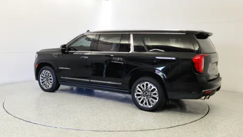 More photos of 2023 GMC Yukon XL Denali Ultimate at Tom Gill Chevrolet, KY