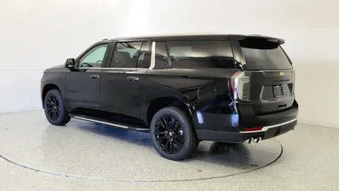 More photos of 2026 Chevrolet Suburban Premier at Tom Gill Chevrolet, KY