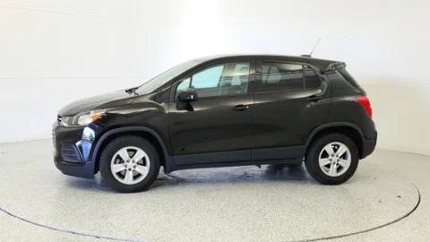 More photos of 2020 Chevrolet Trax LS at Tom Gill Chevrolet, KY
