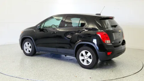 More photos of 2020 Chevrolet Trax LS at Tom Gill Chevrolet, KY