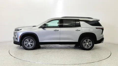 More photos of 2026 Chevrolet Traverse FWD LT at Tom Gill Chevrolet, KY