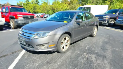More photos of 2012 Ford Fusion SE at Tom Gill Chevrolet, KY