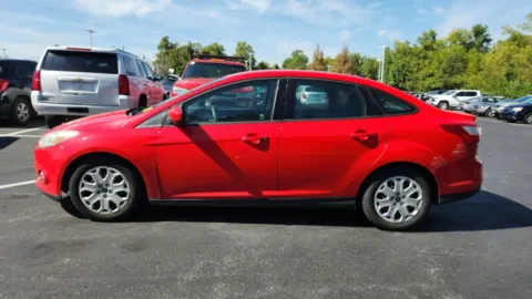 More photos of 2012 Ford Focus SE at Tom Gill Chevrolet, KY