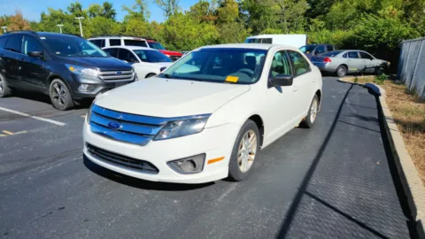 More photos of 2011 Ford Fusion S at Tom Gill Chevrolet, KY