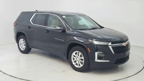 Black 2023 Chevrolet Traverse LS for sale in Florence, KY