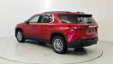 More photos of 2022 Chevrolet Traverse LT Cloth at Tom Gill Chevrolet, KY