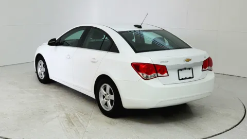 More photos of 2015 Chevrolet Cruze LT at Tom Gill Chevrolet, KY