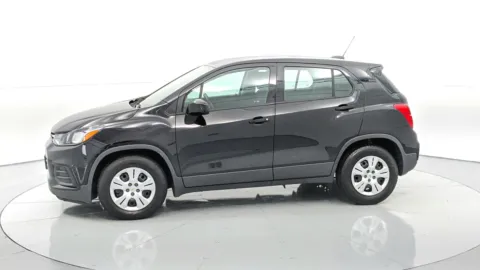 More photos of 2018 Chevrolet Trax LS at Tom Gill Chevrolet, KY