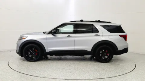 More photos of 2022 Ford Explorer ST at Tom Gill Chevrolet, KY