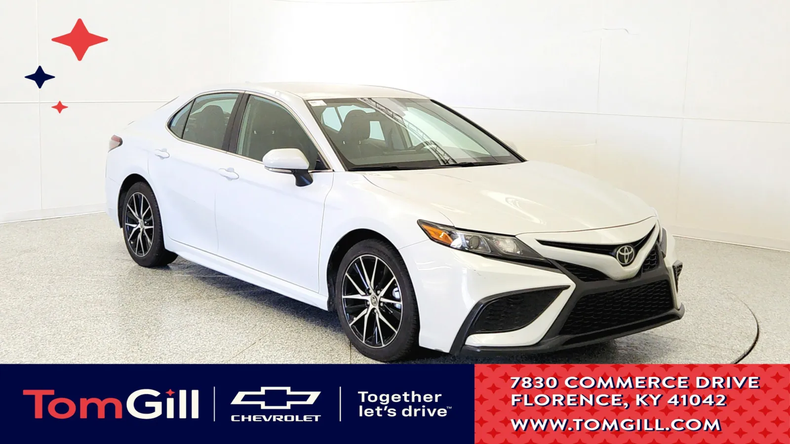 Silver 2023 Toyota Camry SE for sale in Florence, KY