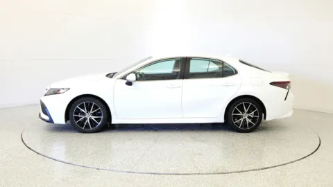 More photos of 2023 Toyota Camry SE at Tom Gill Chevrolet, KY